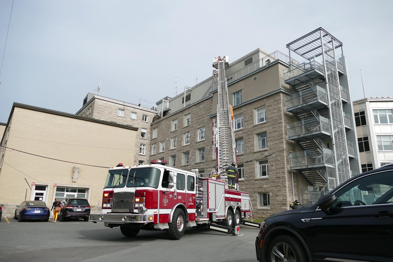Les pompiers en intervention à l'hôpital de Saint-Georges