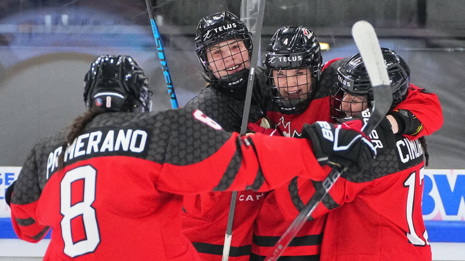 Championnat mondial féminin des M18: direction la demi-finale pour les Canadiennes