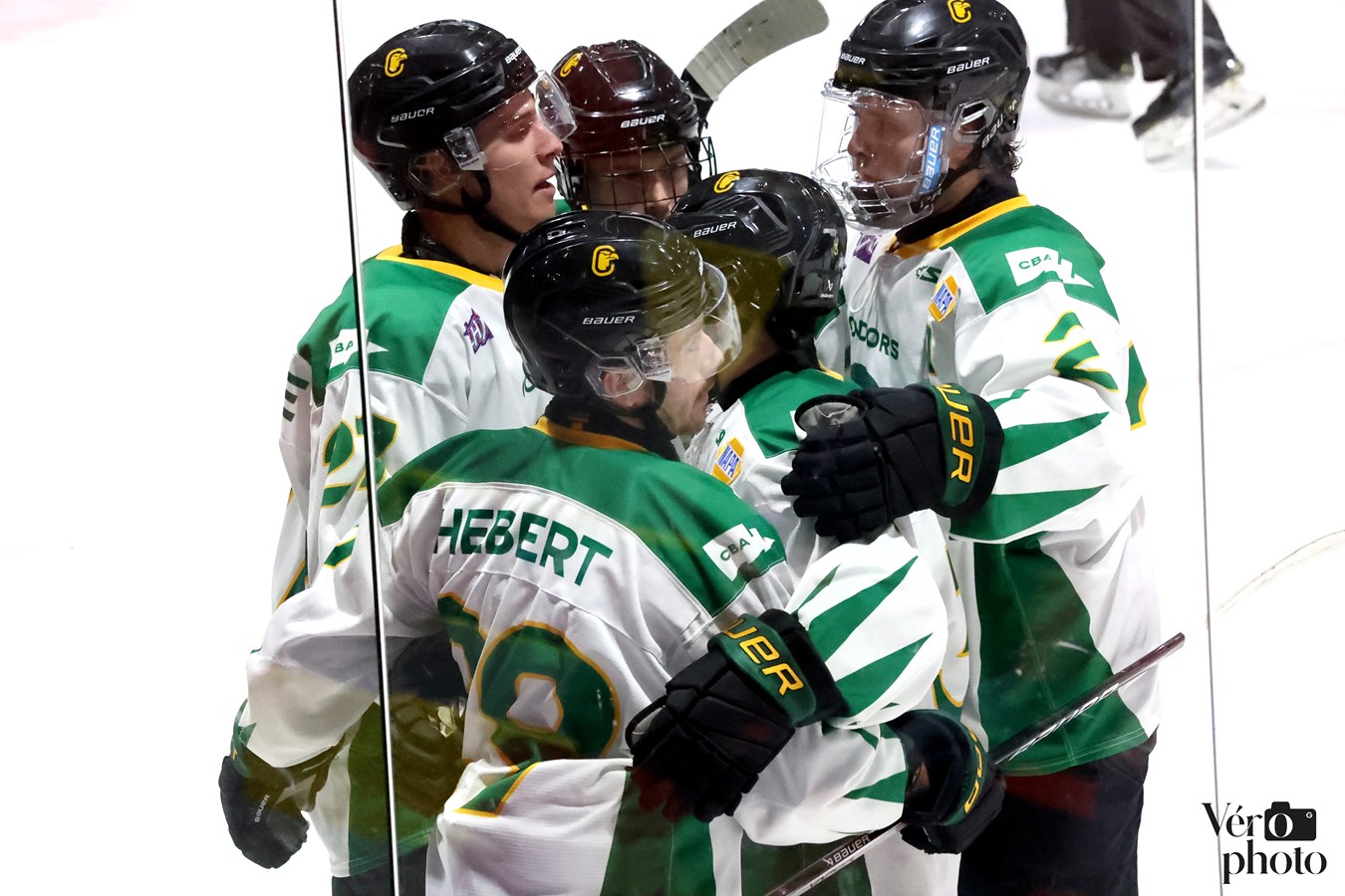 Hockey: les Condors de retour à la tête du classement