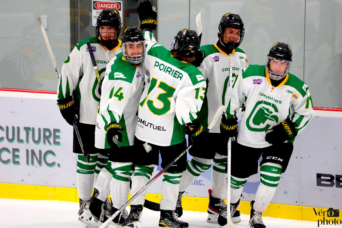 Les Condors s’imposent 7-4 face aux Panthères de Saint-Jérôme