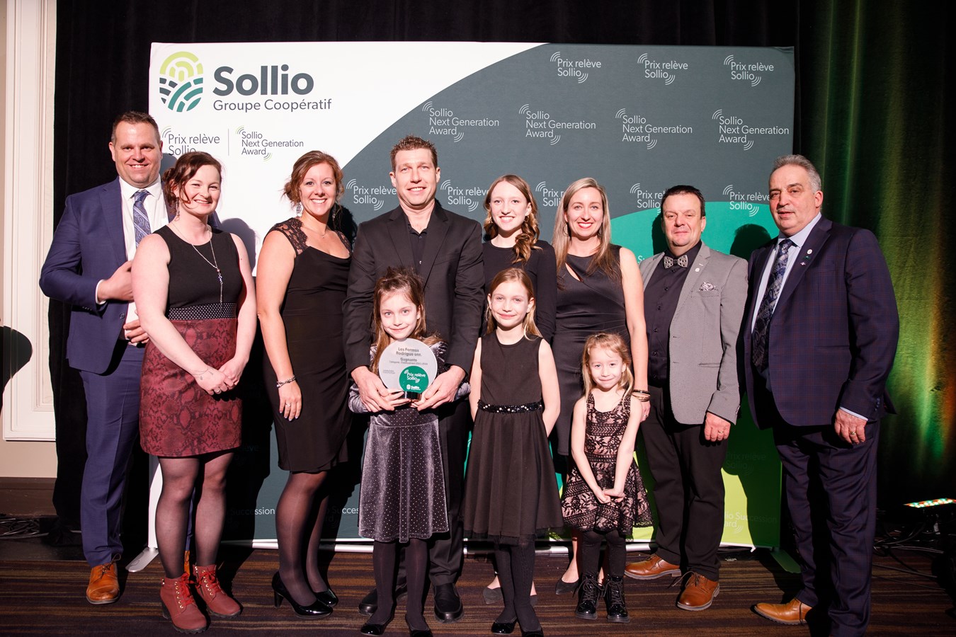 Les Fermes Rodrigue de Beauceville couronnées du Prix relève Sollio 2022-2023 