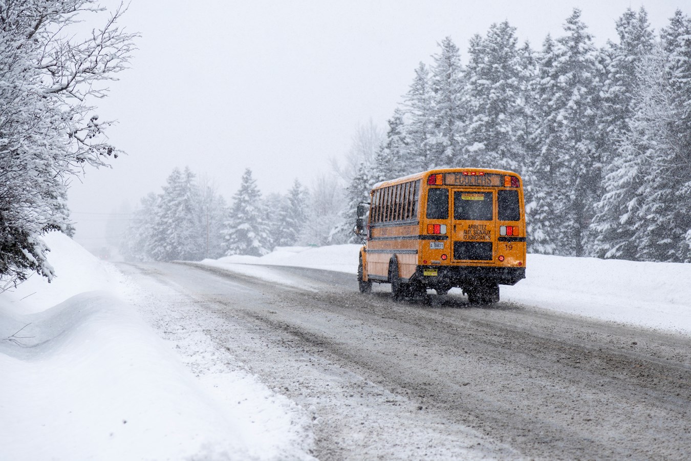 Les conditions météorologiques actuelles ont mené à la fermeture de certaines routes