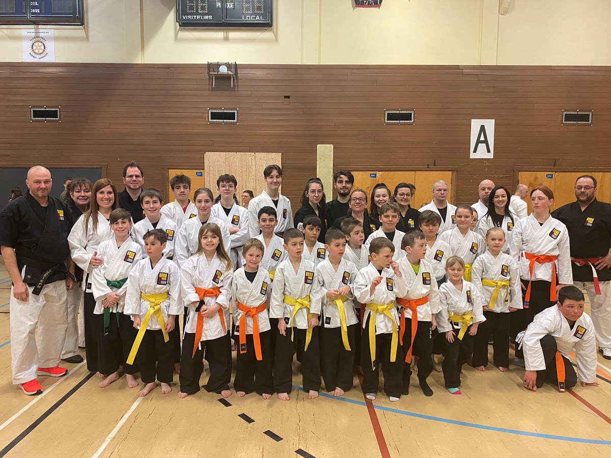 Les cinq Dojos Yoseikan Beauce bien représentés à Québec