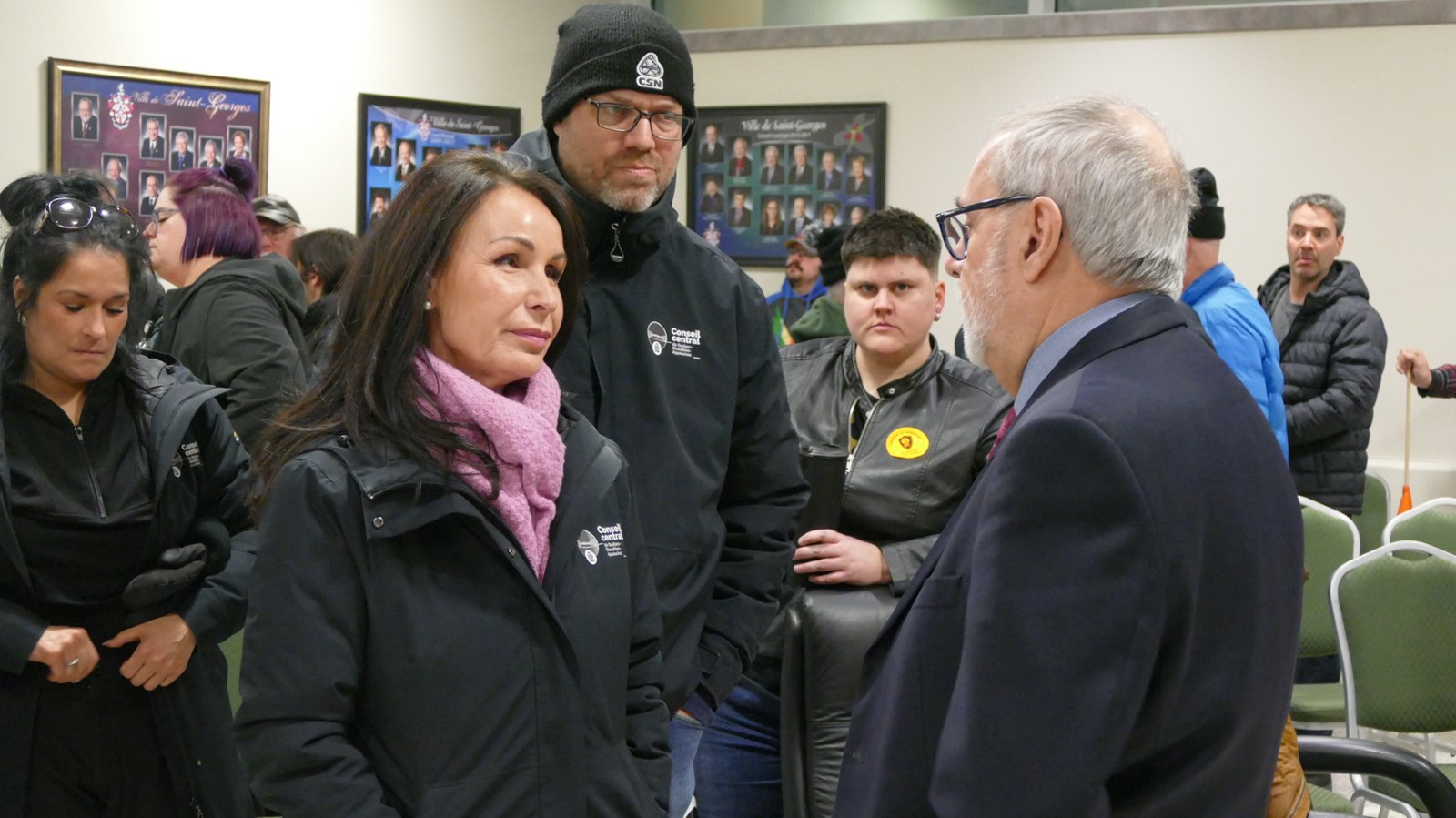 Entre espoir et frustration : la longue grève des loisirs de Saint-Georges continue