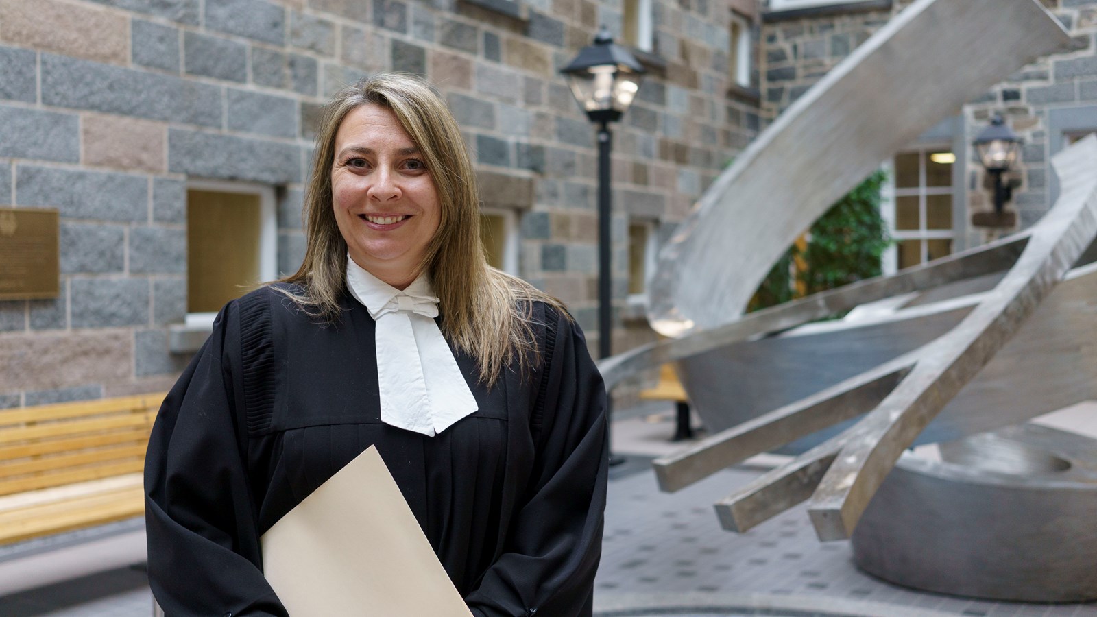 Balado: à la découverte du métier de procureure avec Annik Harbour