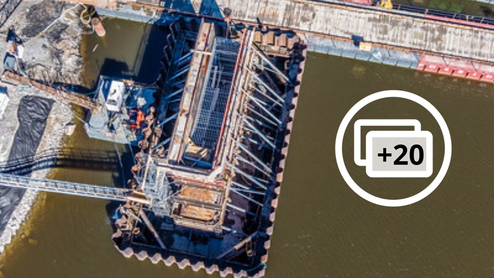 Vol au dessus du futur pont ferroviaire de Vallée-Jonction 