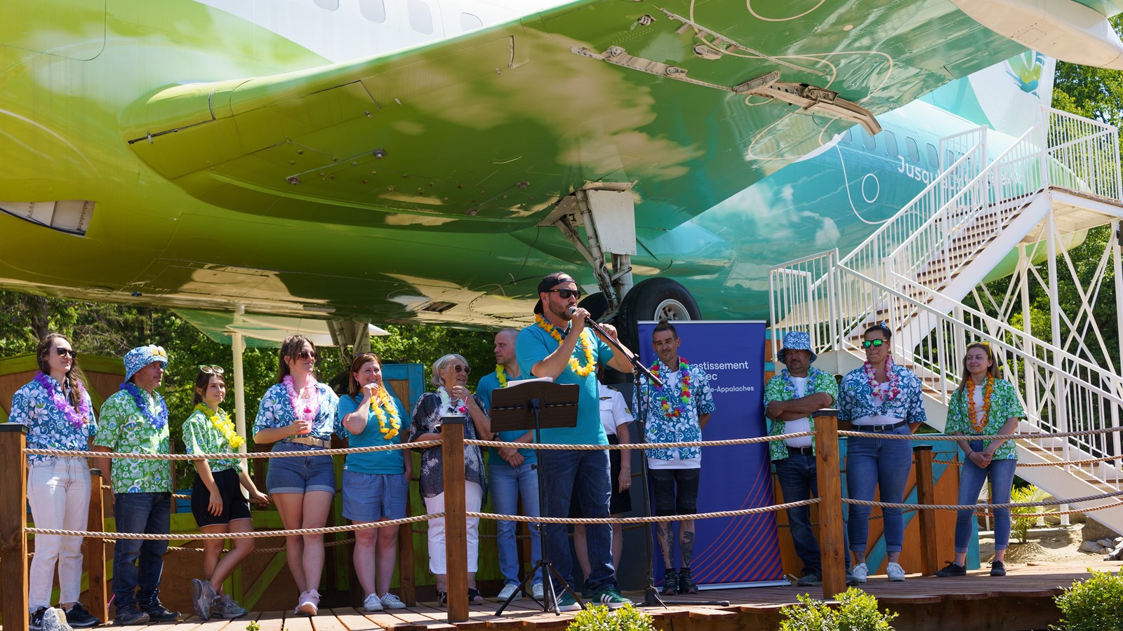 Voyage autour du monde avec AirWoodooli, Destination 737