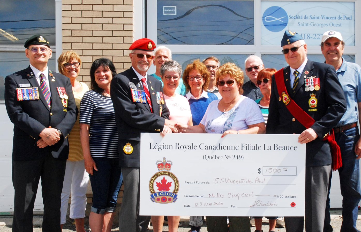 Don de 1 500 $ à la Société Saint-Vincent-de-Paul