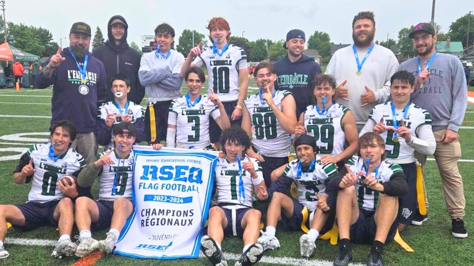 Flag-football: un premier championnat pour L’Embâcle