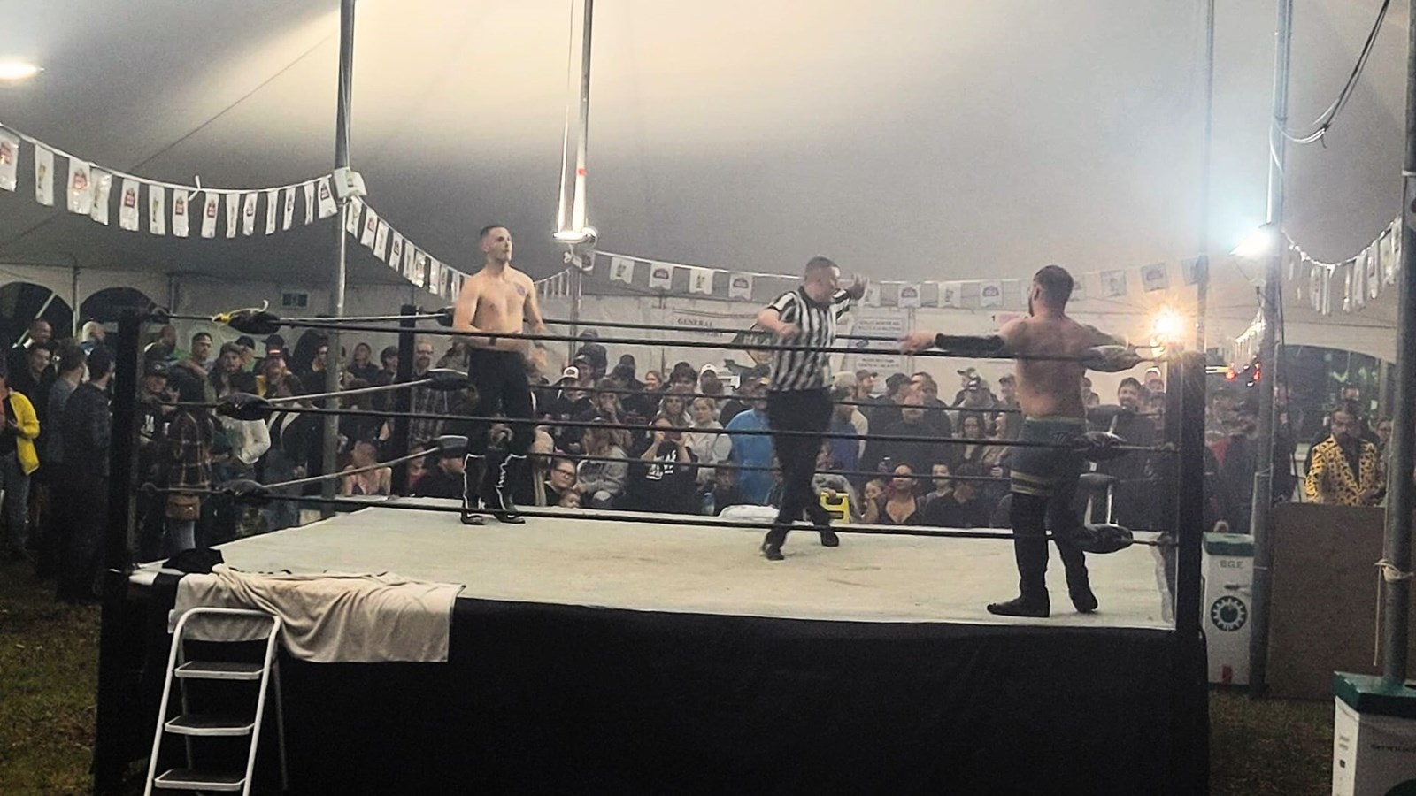 De la lutte à Woodstock en Beauce