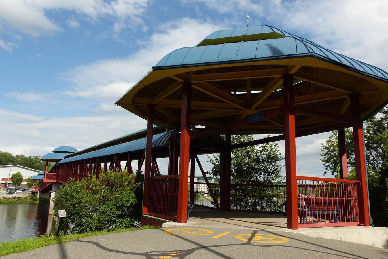 Des travaux de nettoyage cette nuit sur la passerelle de la Seigneurie