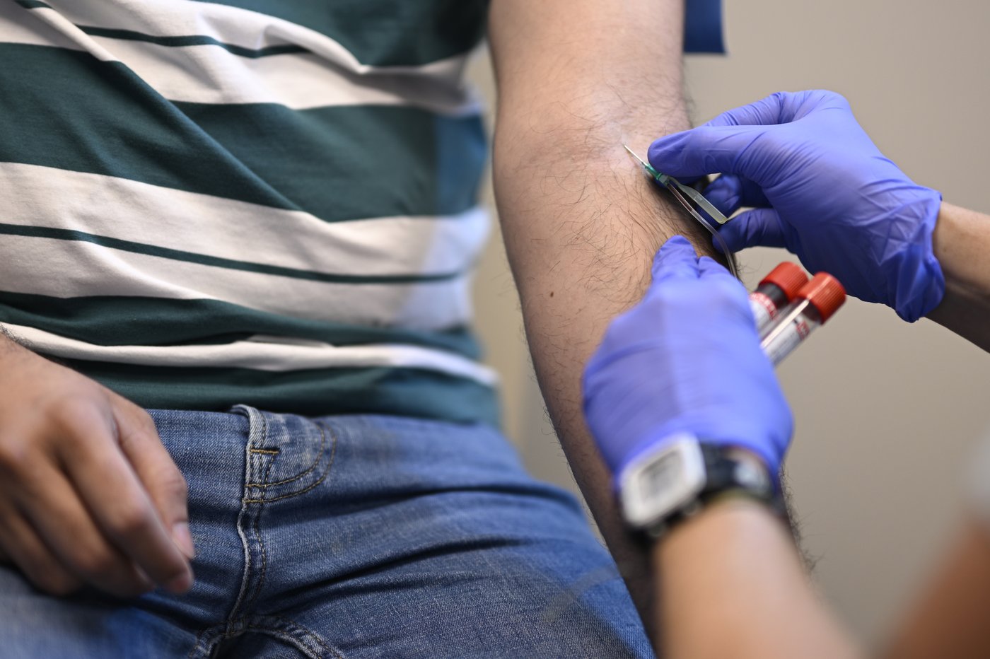 Une prise de sang pourrait permettre de dépister plus tôt la maladie d'Alzheimer