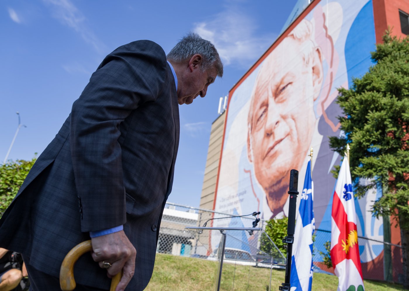 Une immense murale inaugurée en l'honneur de René Lévesque
