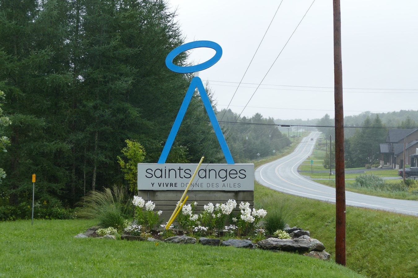 Saints-Anges : un homme perd la vie percuté par un tracteur