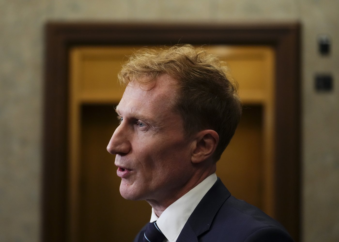 Les demandes de parrainage de résidence permanente pour les parents sont suspendues