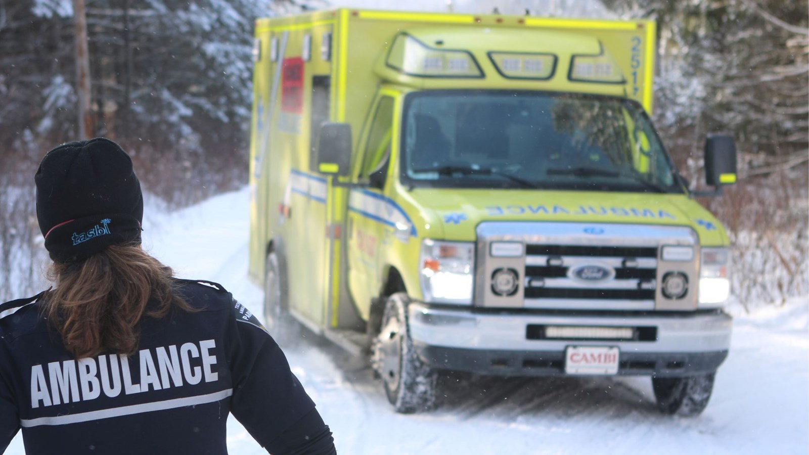 Un adolescent gravement blessé après un accident en luge à Saint-Bernard