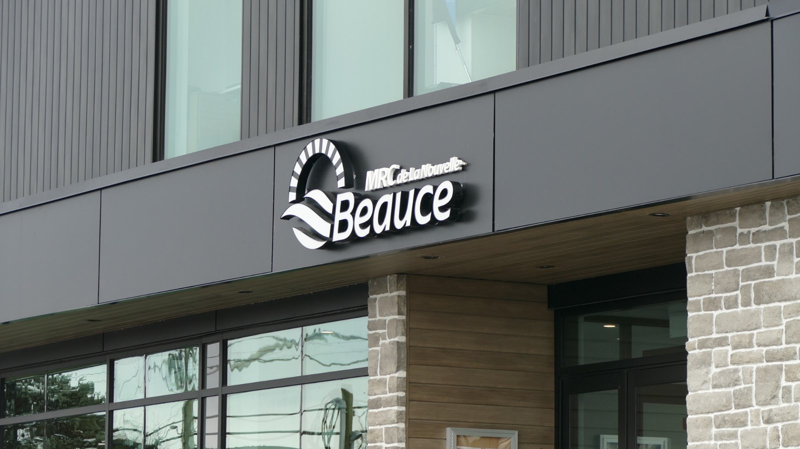 Nouvelle-Beauce : dix municipalités s’engagent pour le bien-être des aînés et des familles