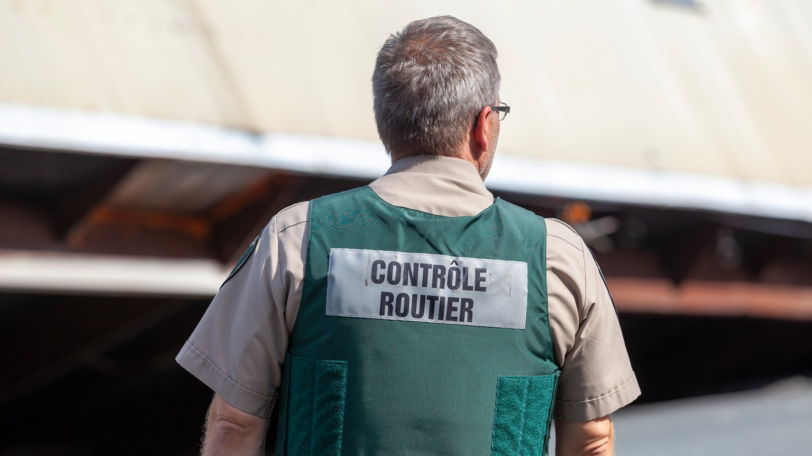 Les contrôleurs routiers seront désormais équipés d'une arme à feu