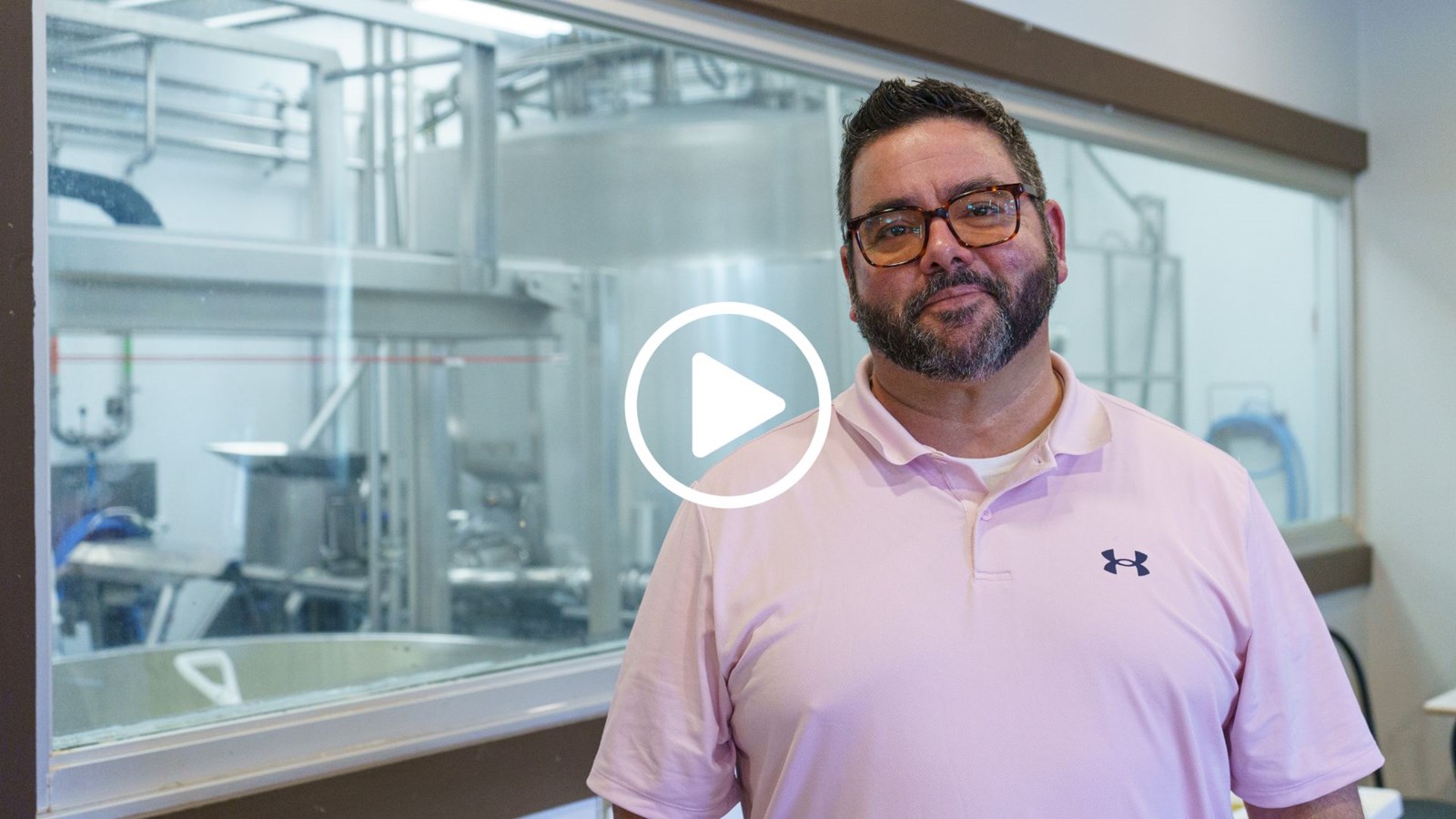 La Fromagerie la Pépite d'or présentée par le directeur Nick Fortin