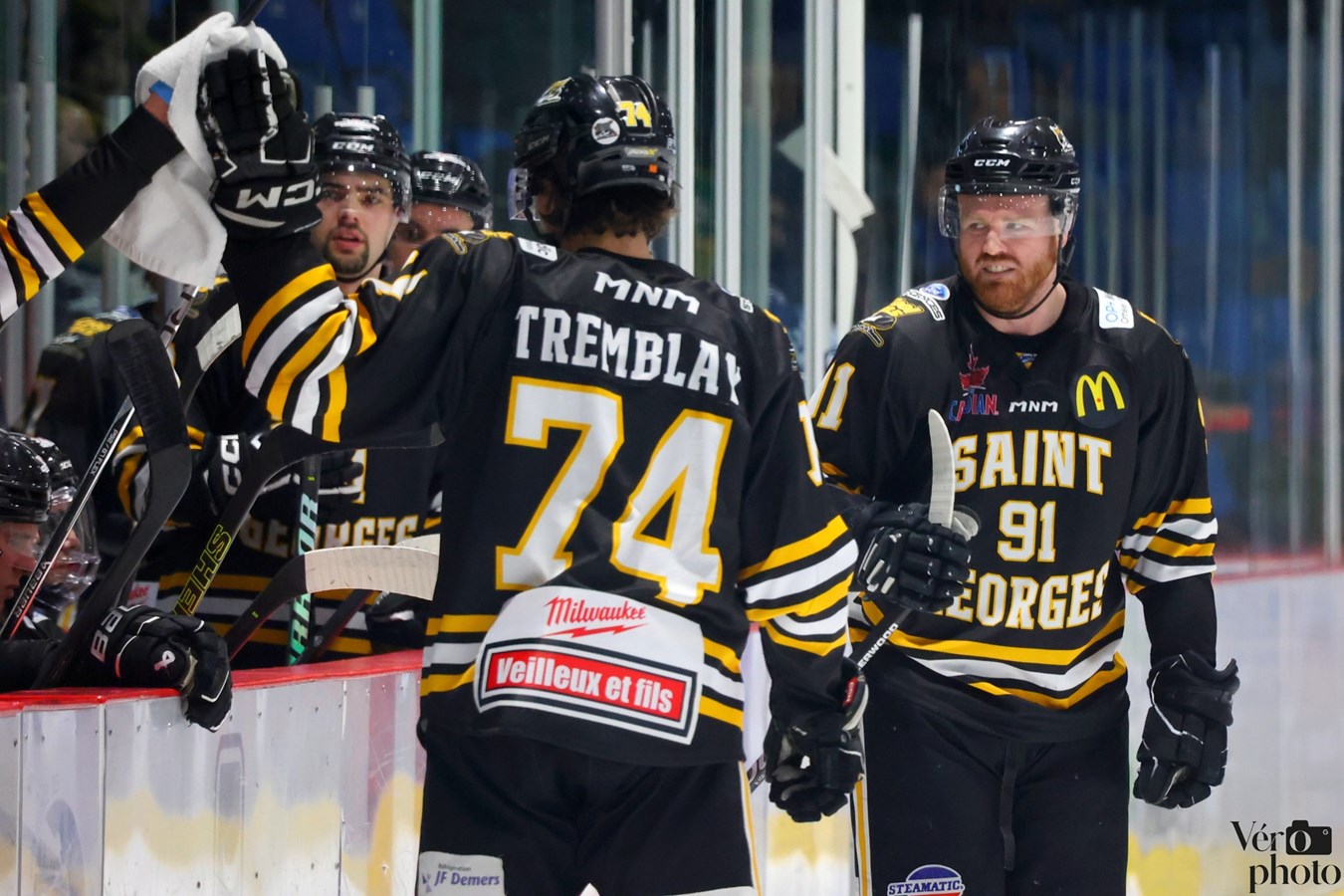 Le Cool FM s’impose à domicile et conserve la tête du classement