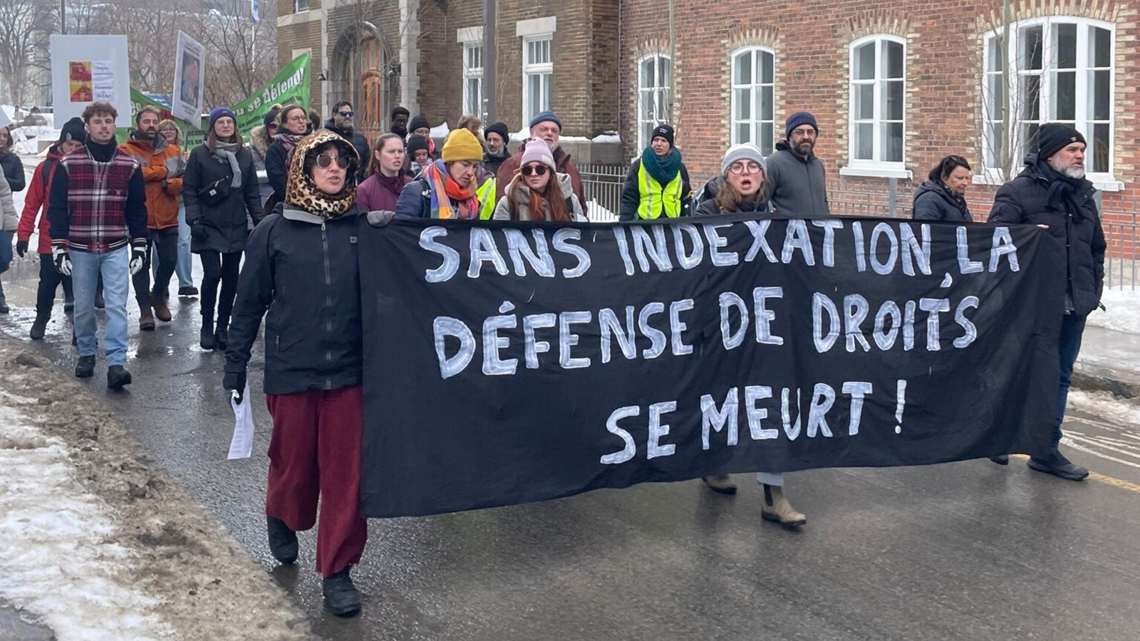 Manif des groupes de défense collective des droits