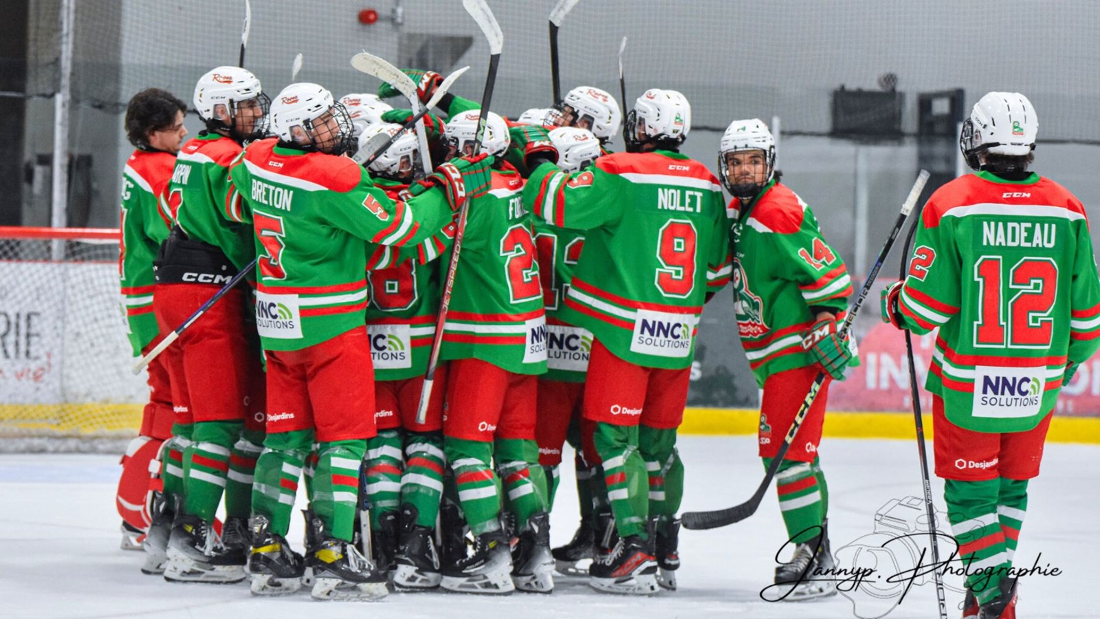 Les Beaucerons éliminent les Bulldogs