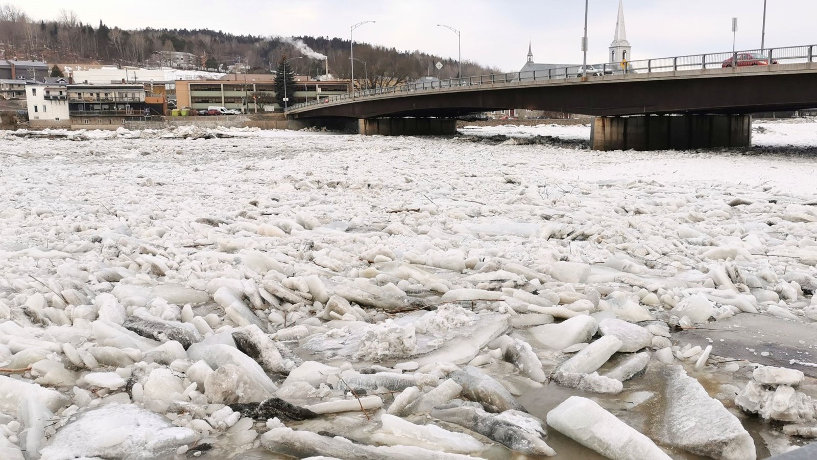 Beauceville reprend vie avec prudence