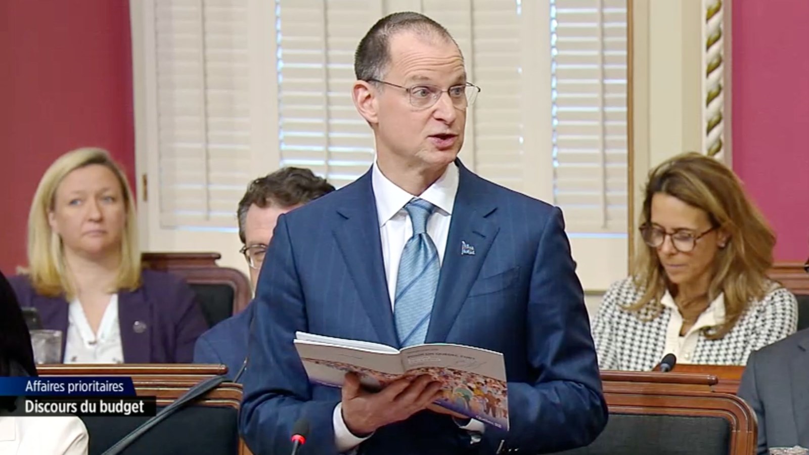 Budget du Québec: un déficit historique de 13,6 G$