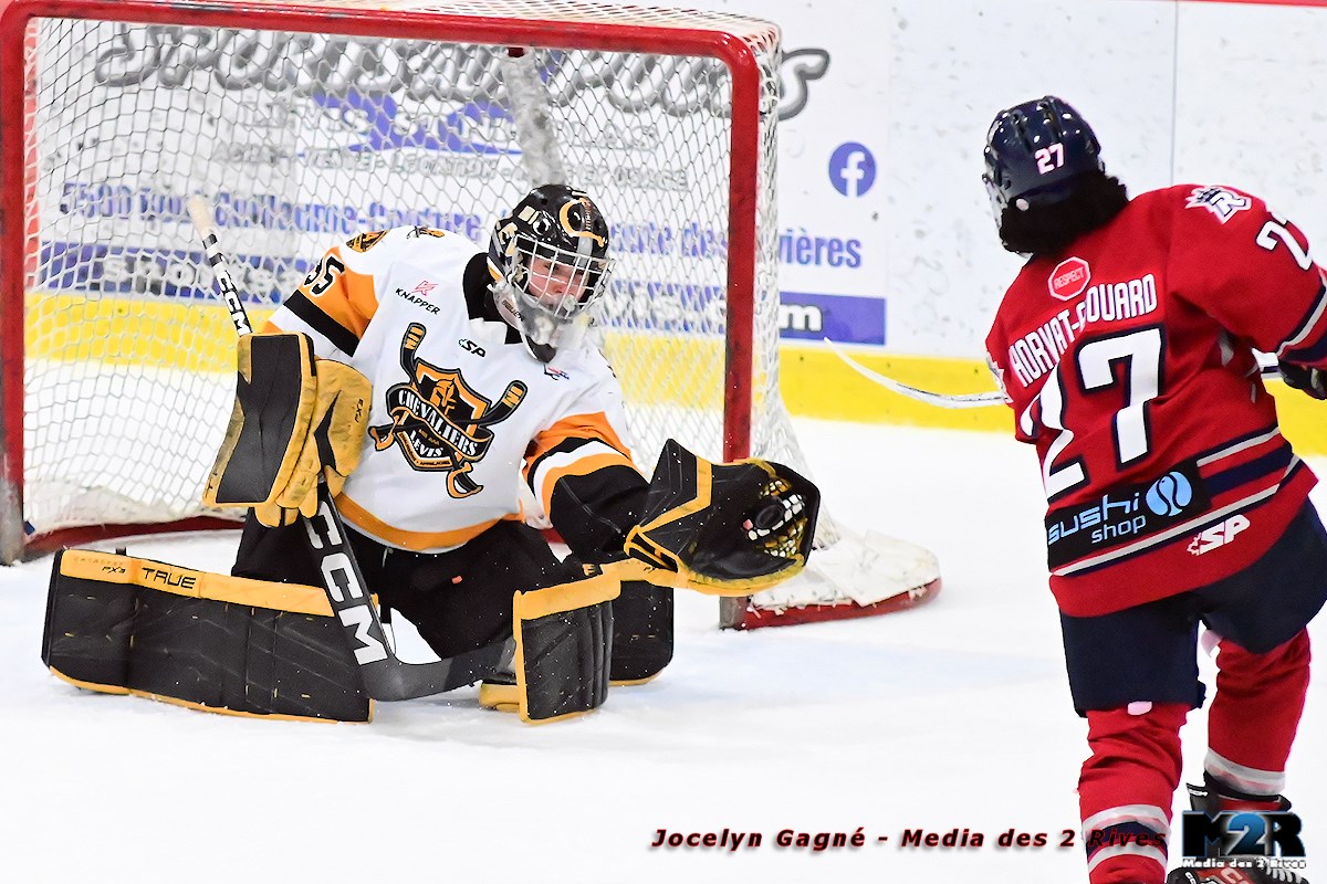 Les Chevaliers tiennent bon en troisième période