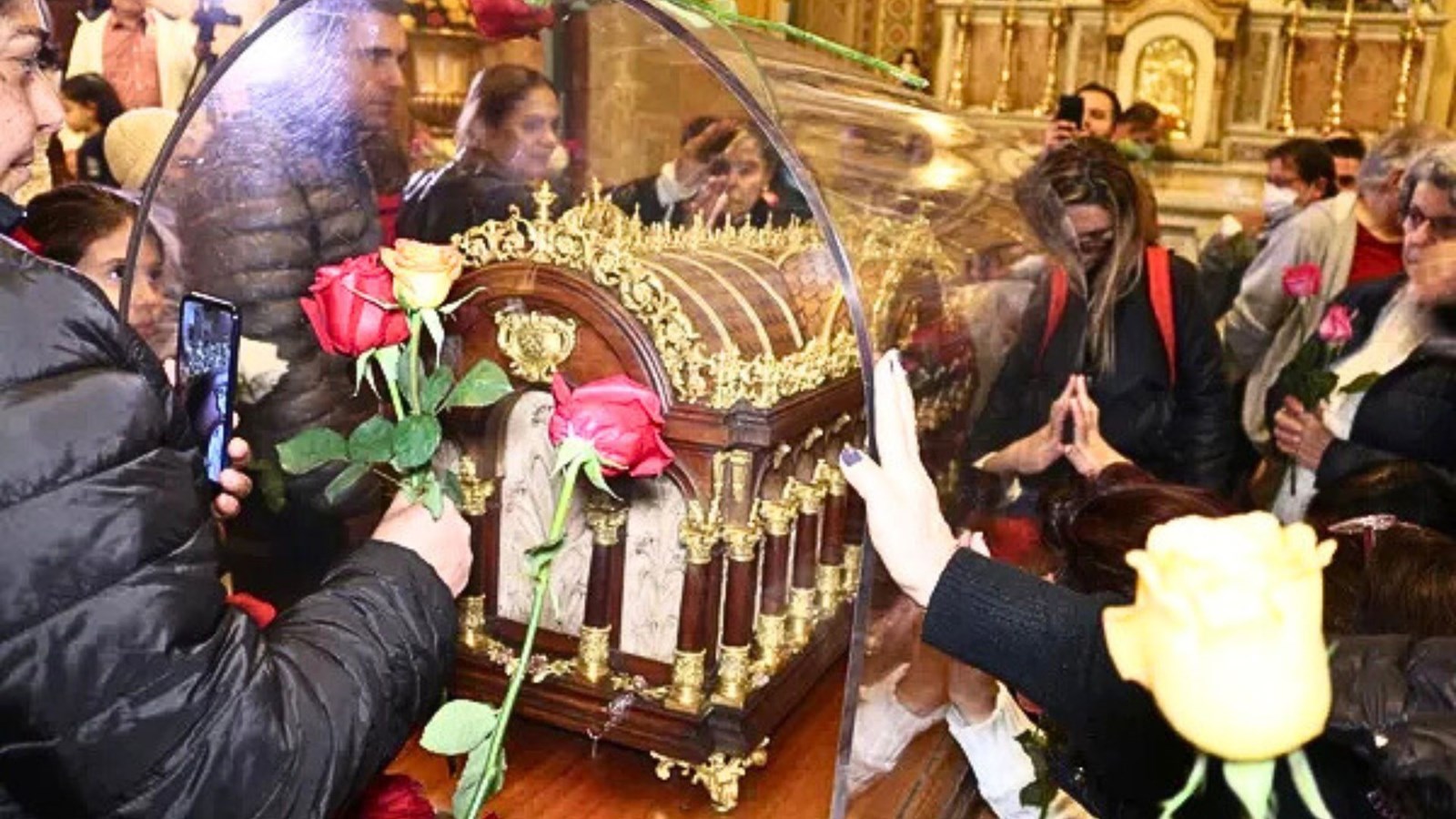 Les reliques de Sainte-Thérèse de Lisieux arrivent aujourd'hui