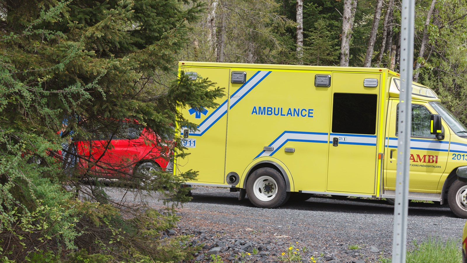 Un homme décède après un accident avec une chargeuse à bois