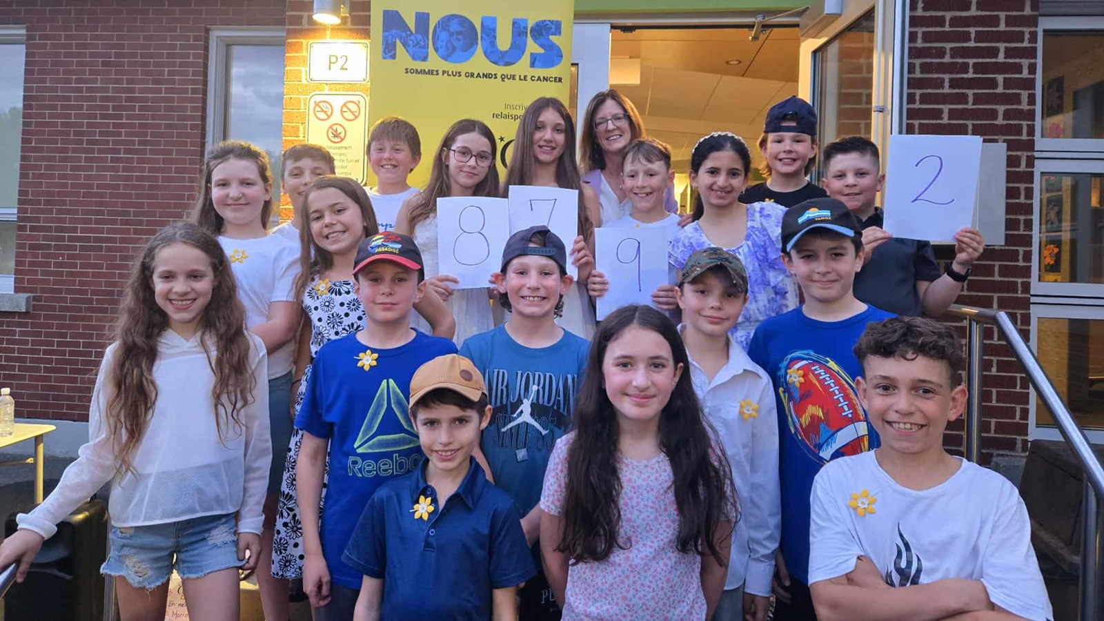 Des élèves de l'Éco-Pin récoltent 8 792$ pour la Société canadienne du cancer