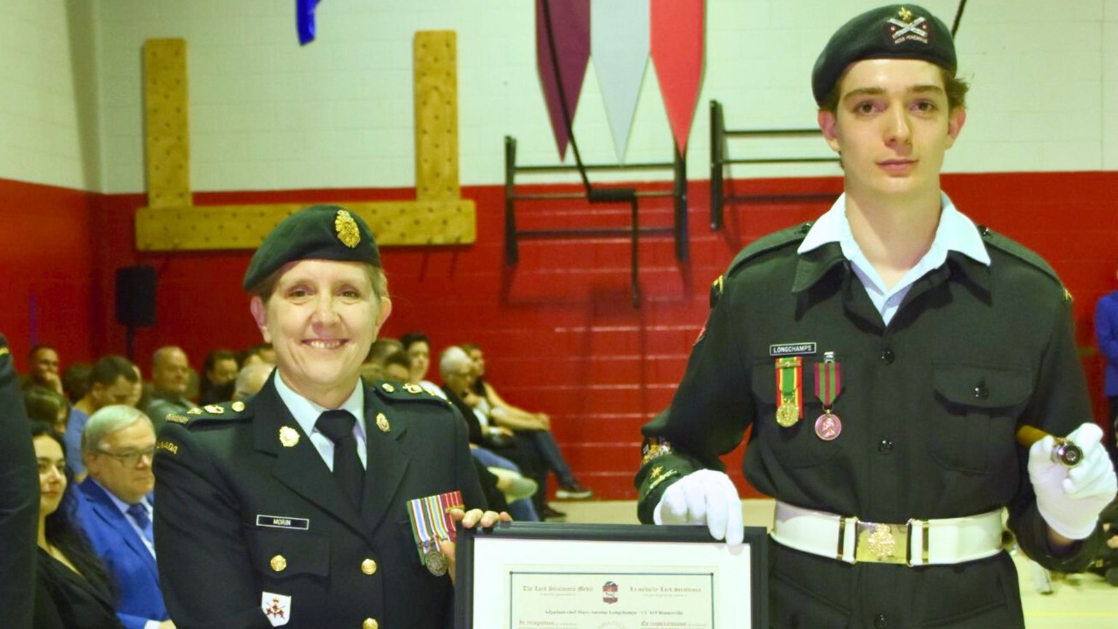 La Médaille Strathcona au cadet Marc-Antoine Longchamps