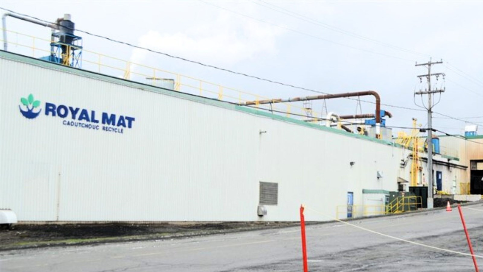 L'entreprise Royal Mat condamnée à payer près de 40 000 $ d'amende