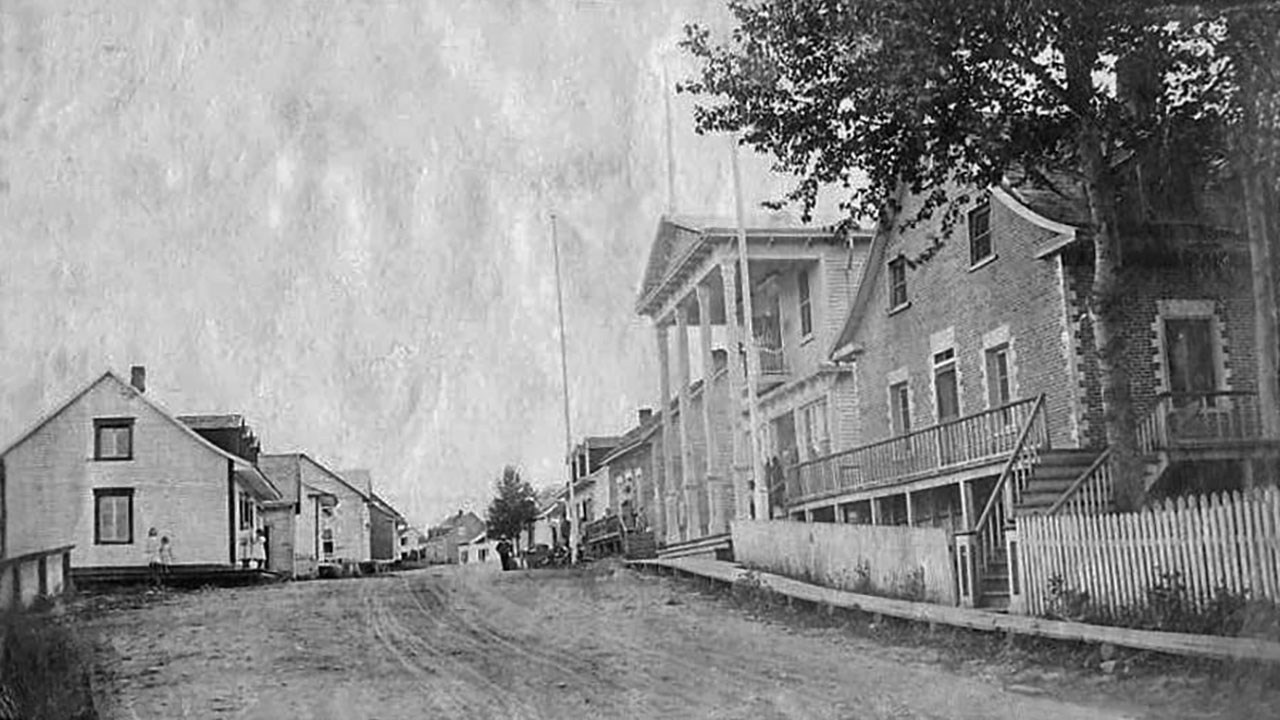 Le magasin J. E. Dulac et Fils des années '30