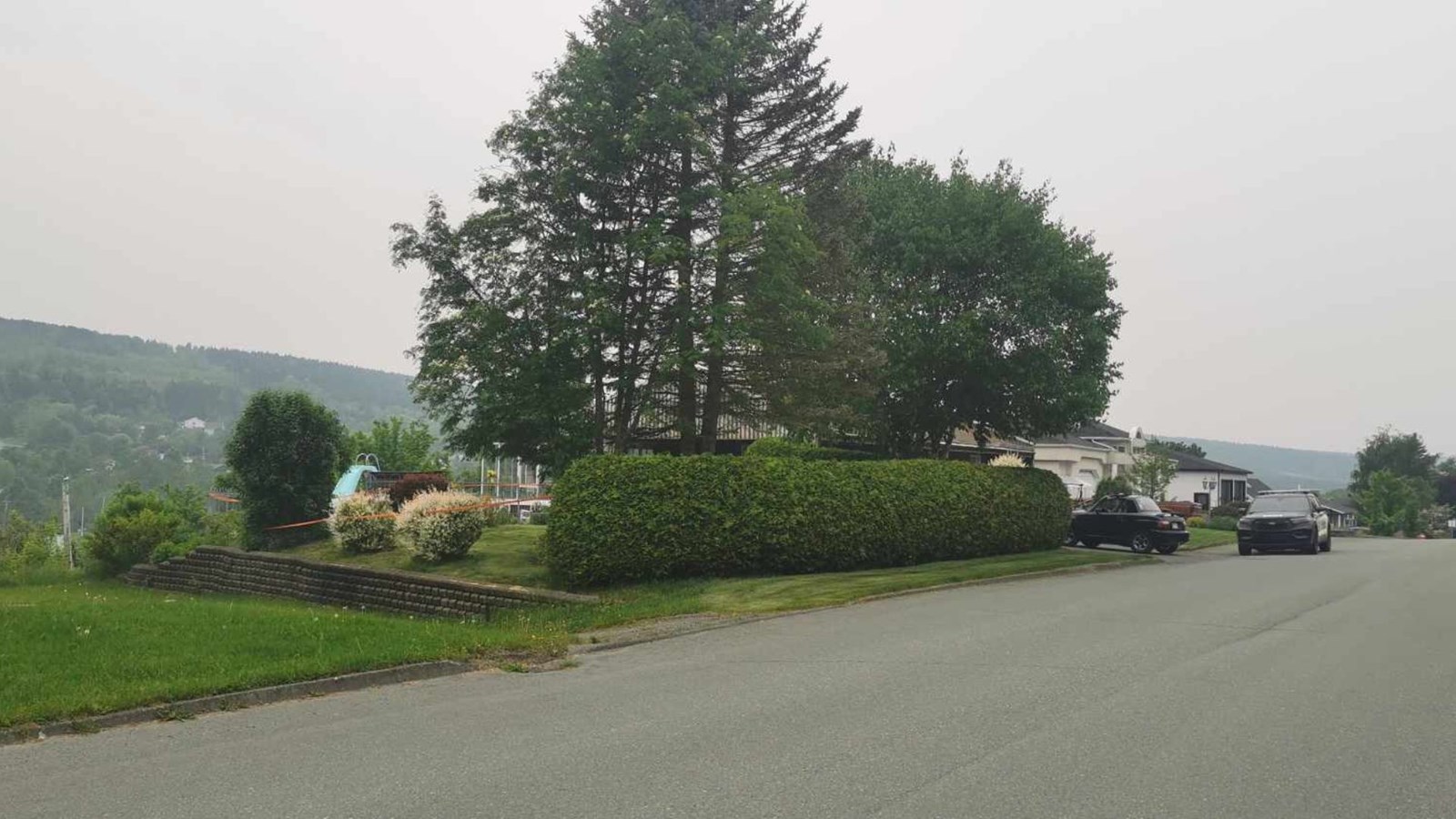 Un septuagénaire retrouvé inanimé dans une piscine