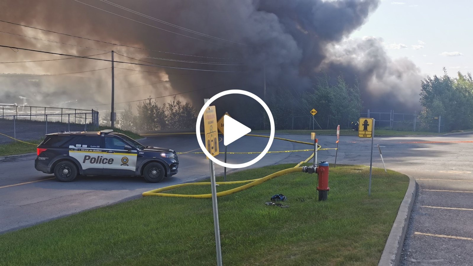 Beauceville : important incendie de pneus chez Royal Mat