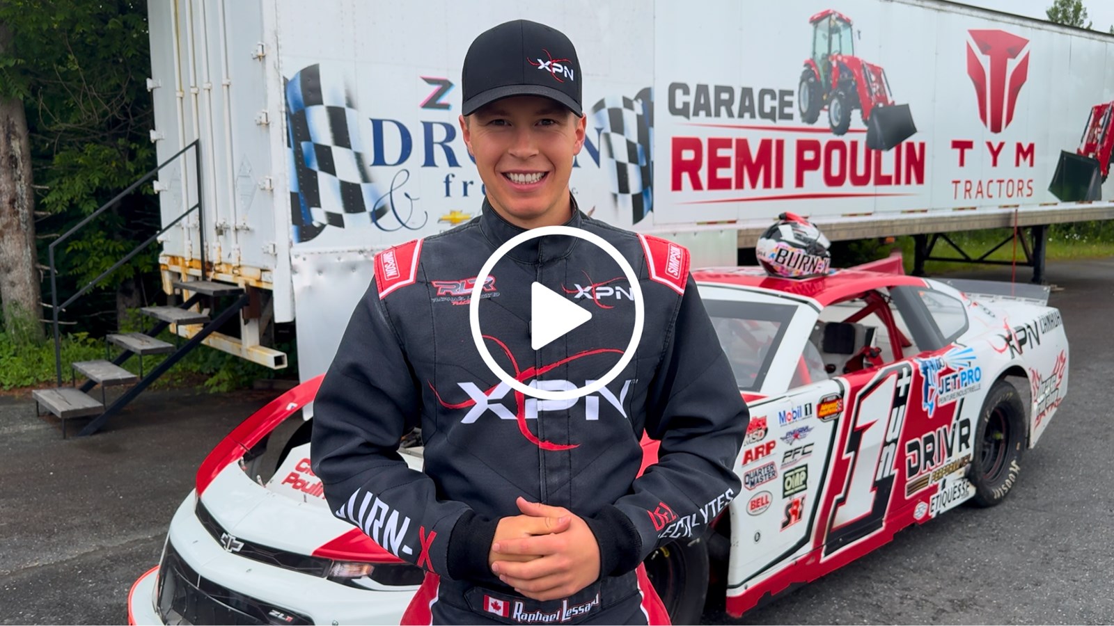 Raphaël Lessard fait vivre l’expérience stock-car aux curieux et passionnés