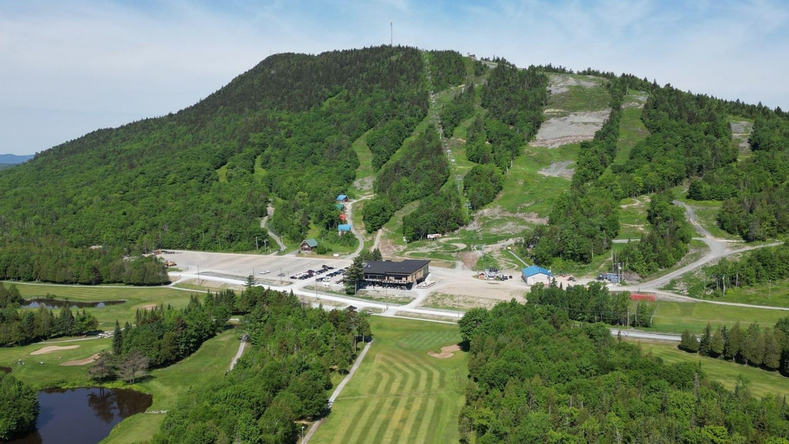 Le Mont Adstock officiellement mis en vente pour assurer sa pérennité