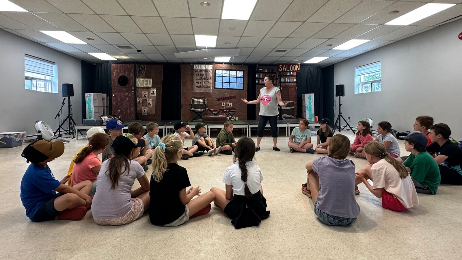 Près de 950 enfants initiés au théâtre