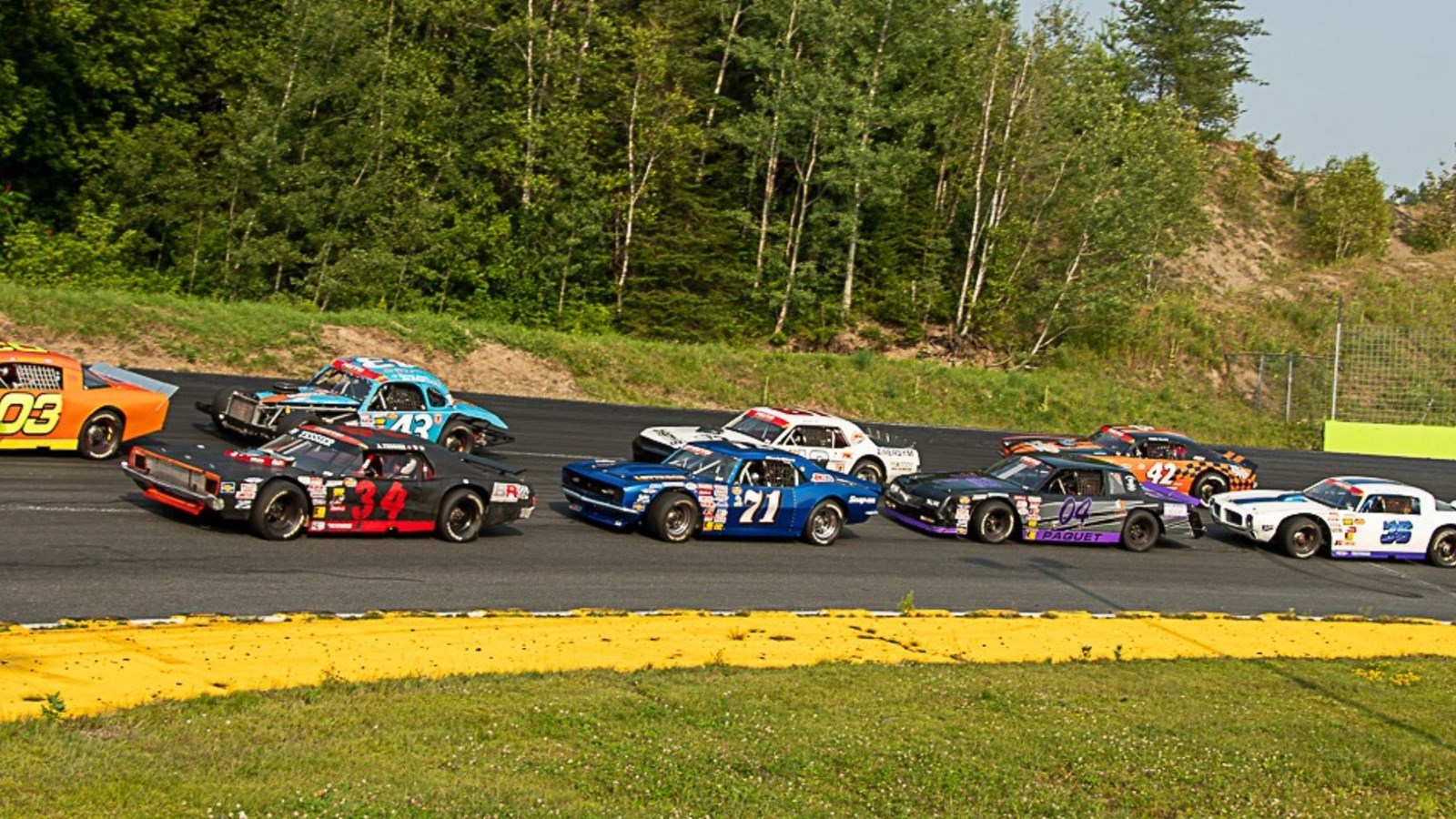 Les finales de championnats de stock-car disputées demain