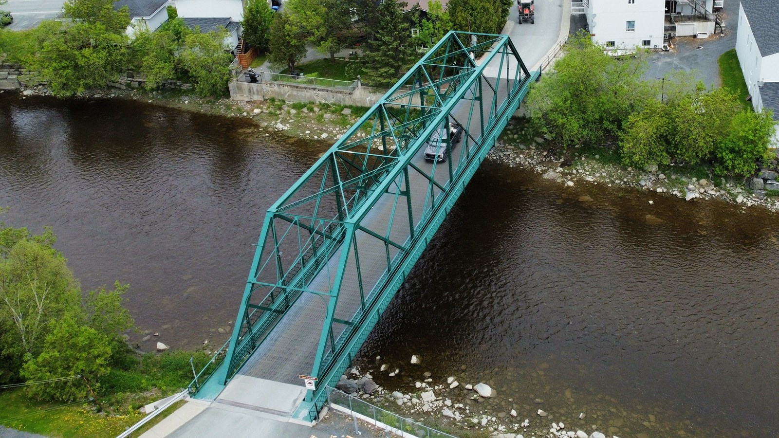 Saint-Côme-Linière: le pont de la rivière du Loup fermé pour la journée