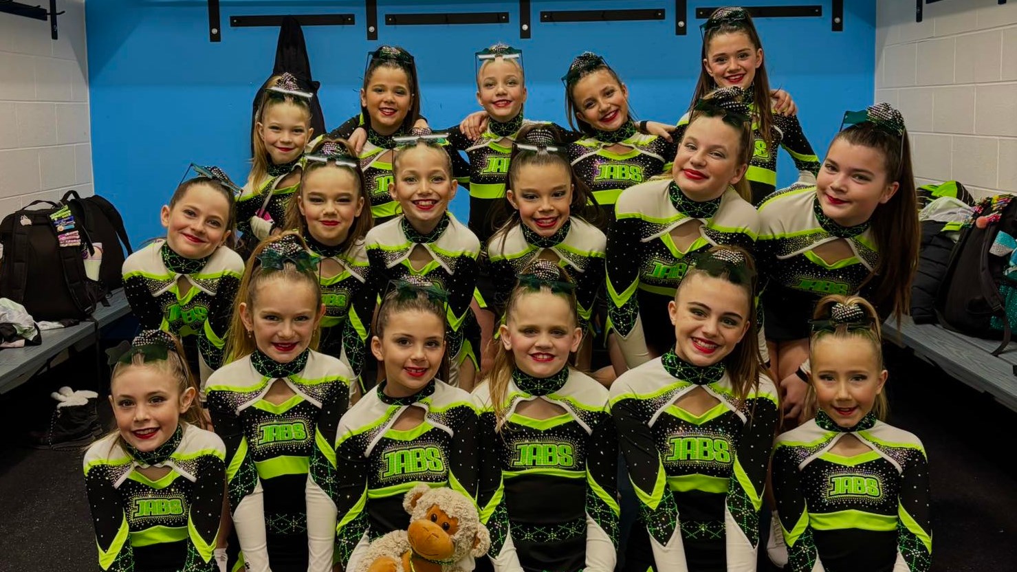 Les Jabs Cheerleading brillent au championnat provincial
