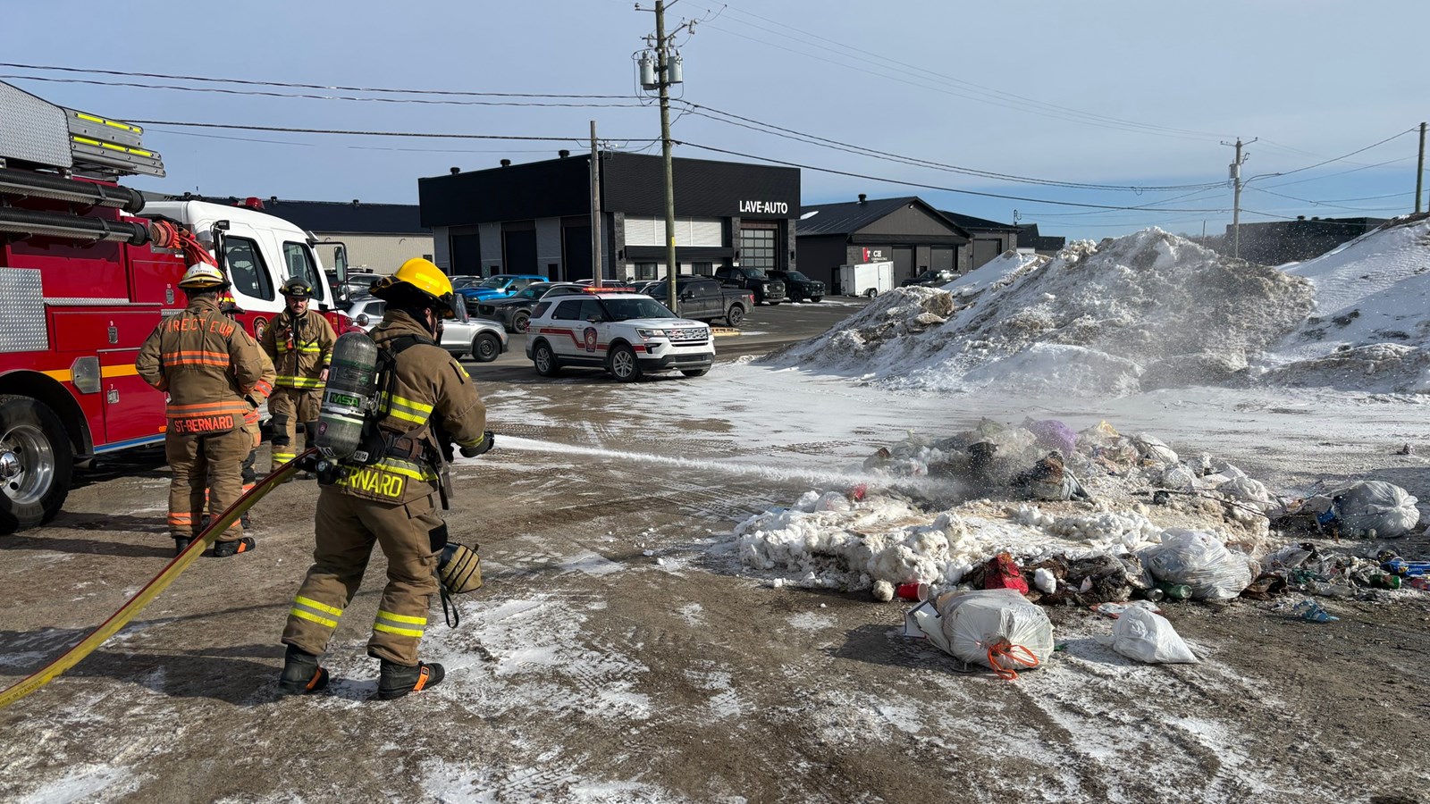 Début d’incendie dans un camion à ordures à Saint-Bernard