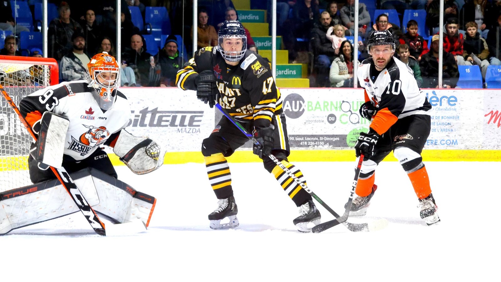 Le Cool FM reprend les devants dans une série serrée