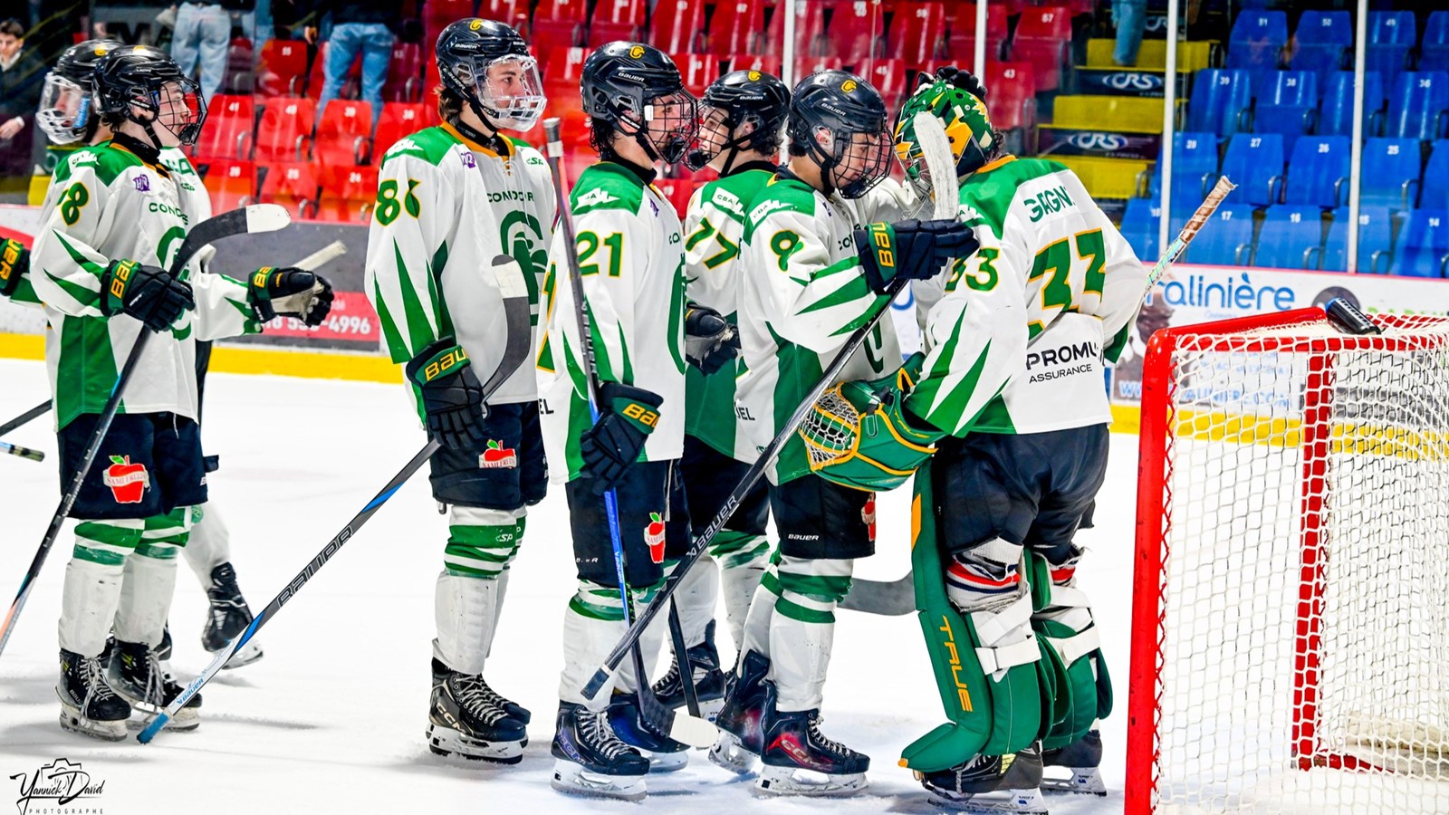 Les Condors explosent offensivement et relancent la série