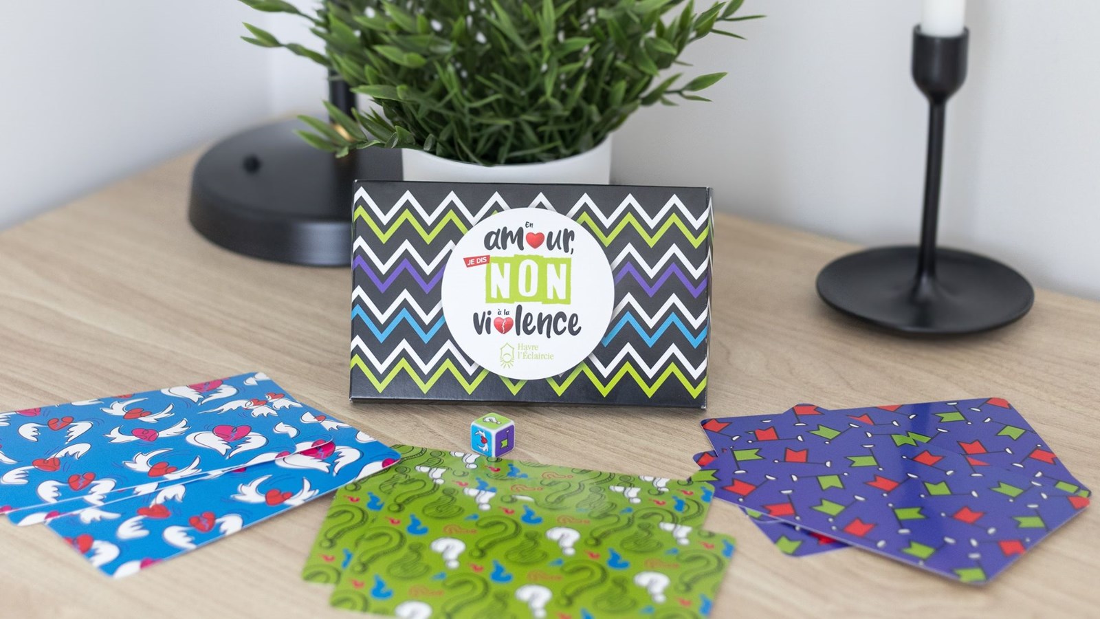 Un jeu de cartes pour démystifier la violence dans les relations amoureuses