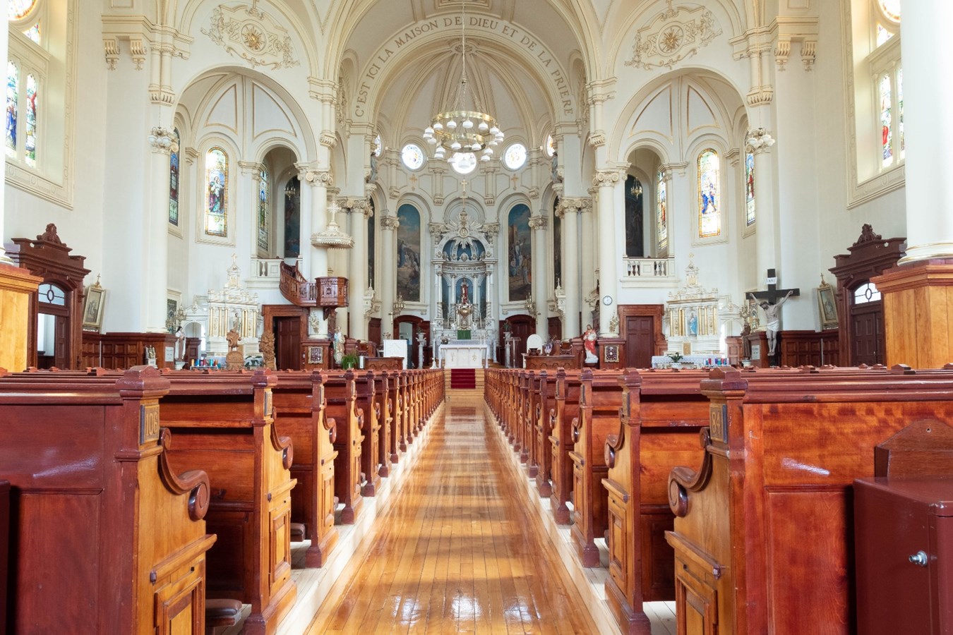église Sainte-Hénédine